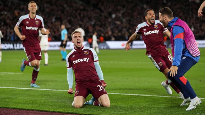 小瓦&贝恩&萨格斯同砍25+，魔术上次有此表现在2019年